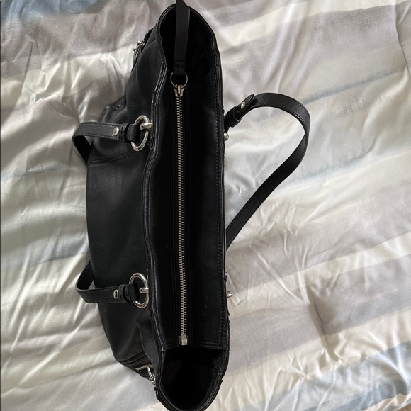 Coach Black Leather Gallery Shoulder Bag - Picture 7 of 9